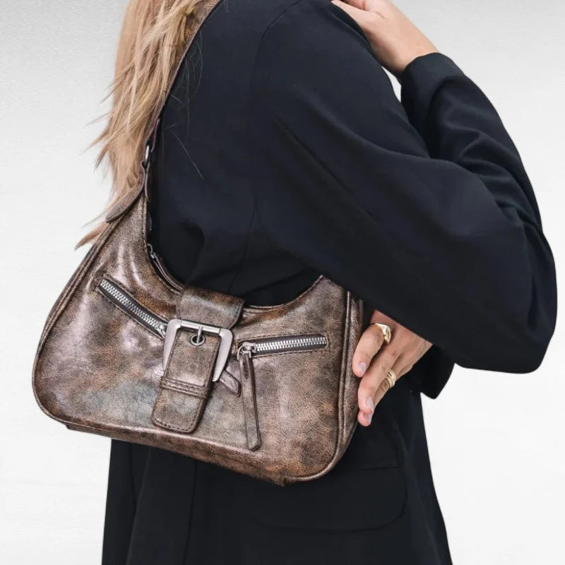 Sac AVELINA - Petit sac à main chic en cuir vintage café, style rétro, finition végan, parfait pour transporter vos essentiels avec élégance