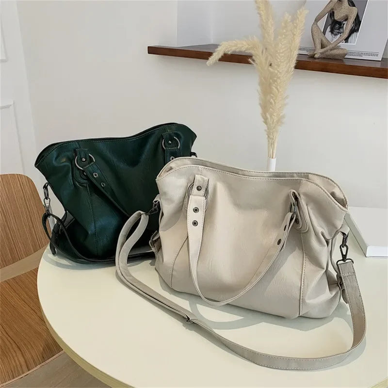 Élora – Sac à main de cours en cuir bordeaux de luxe, design raffiné et fonctionnel pour étudiantes