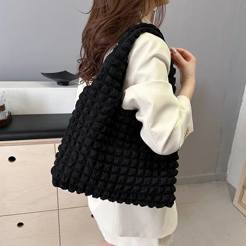 Grand sac à main rembourré Elsa, spacieux et confortable, idéal pour ordinateur, dossiers et effets personnels, style crossbody ou à l’épaule.