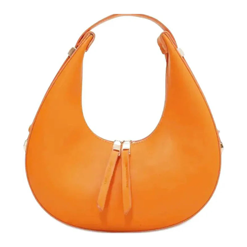 Sac à main femme Gloria orange en forme de demi-lune, élégant et compact, parfait pour vos sorties, rendez-vous ou soirées, chic, pratique et durable.