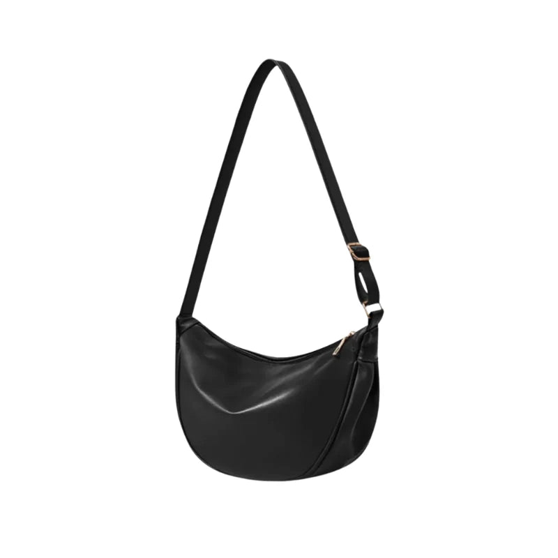 Sac à main ISABELLA bandoulière demi-lune en cuir lisse noir vegan, compact et raffiné, idéal pour transporter vos essentiels avec style au quotidien