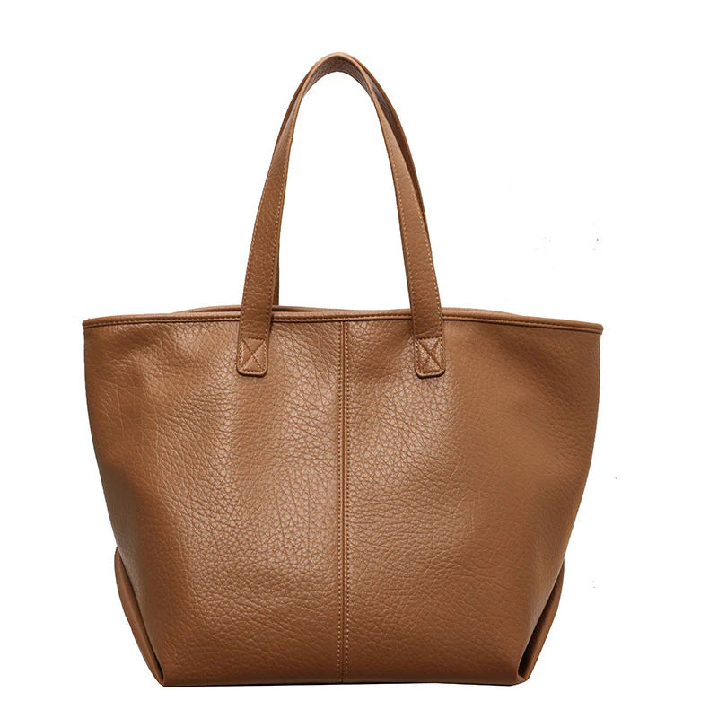Sac à main KIM en cuir synthétique camel, moderne et pratique, grand sac tote bag avec intérieur spacieux et finitions soignées, parfait pour le quotidien et le travail.
