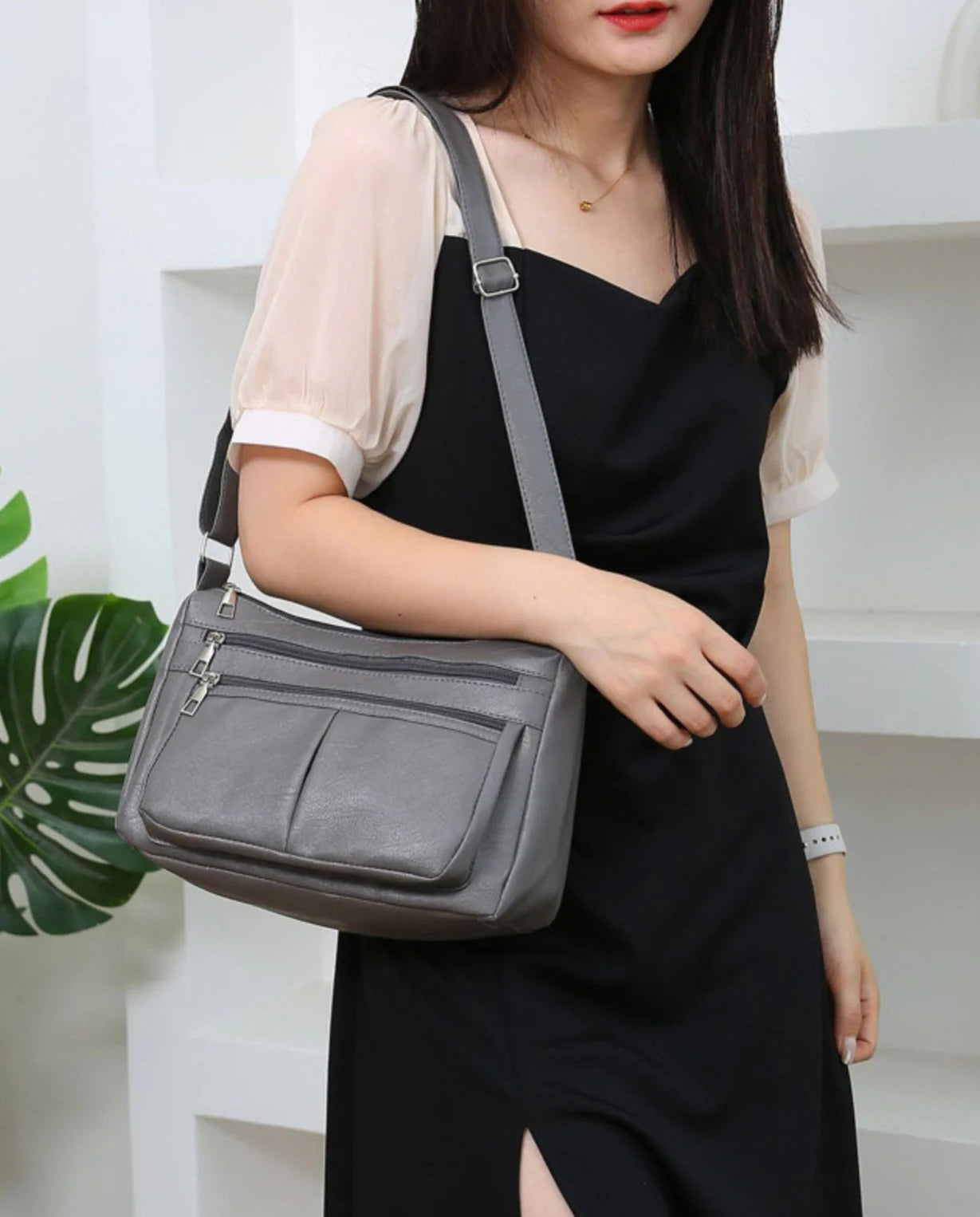 Sac à main Rita en cuir gris multipoches avec bandoulière, spacieux et structuré, parfait pour ordinateur, cahiers et accessoires essentiels du quotidien